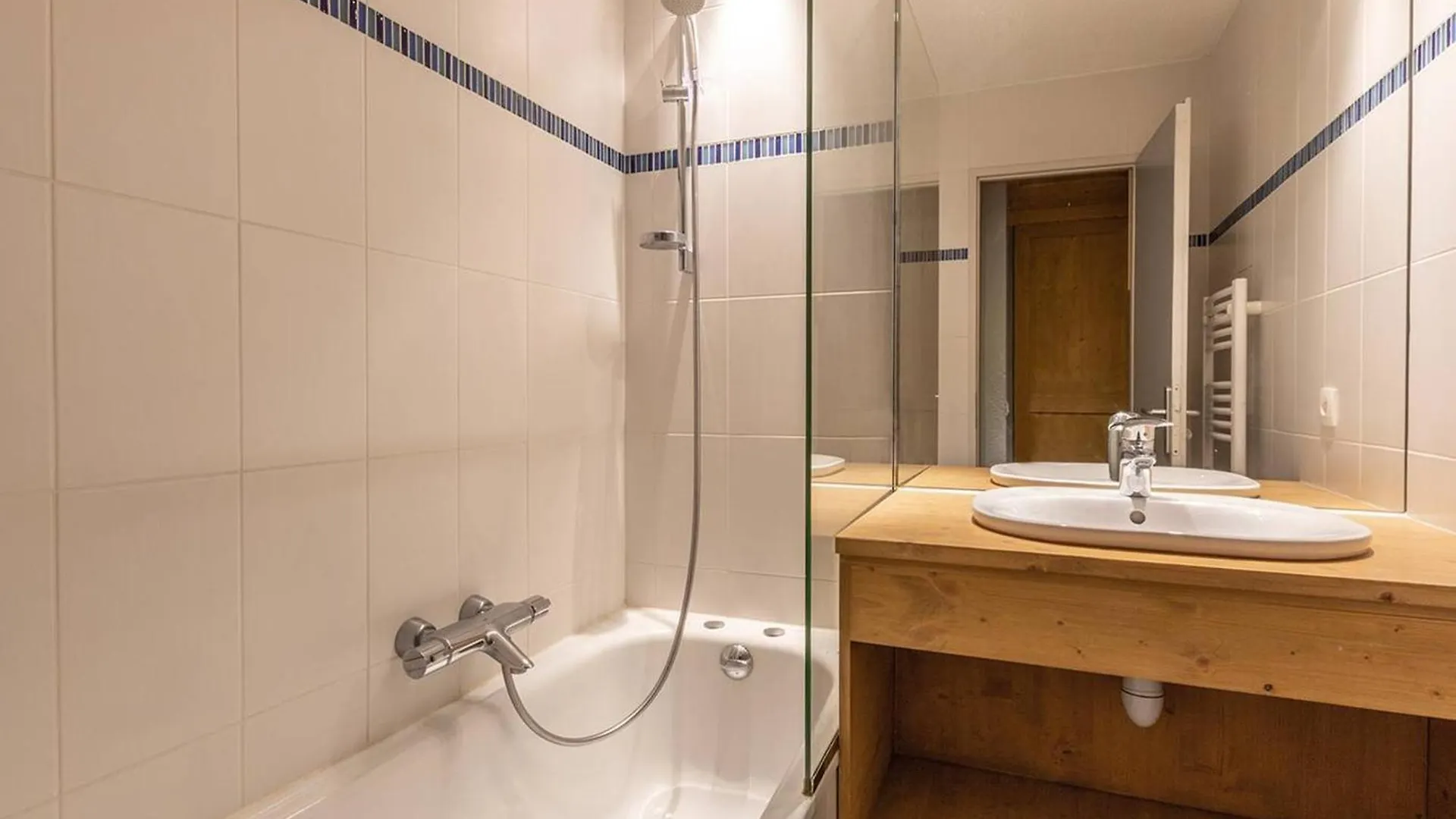 Appart Cosy Meribel - Balcon, Proche Pistes, Ascenseur, Casier A Ski - Fr-1-355-129 France