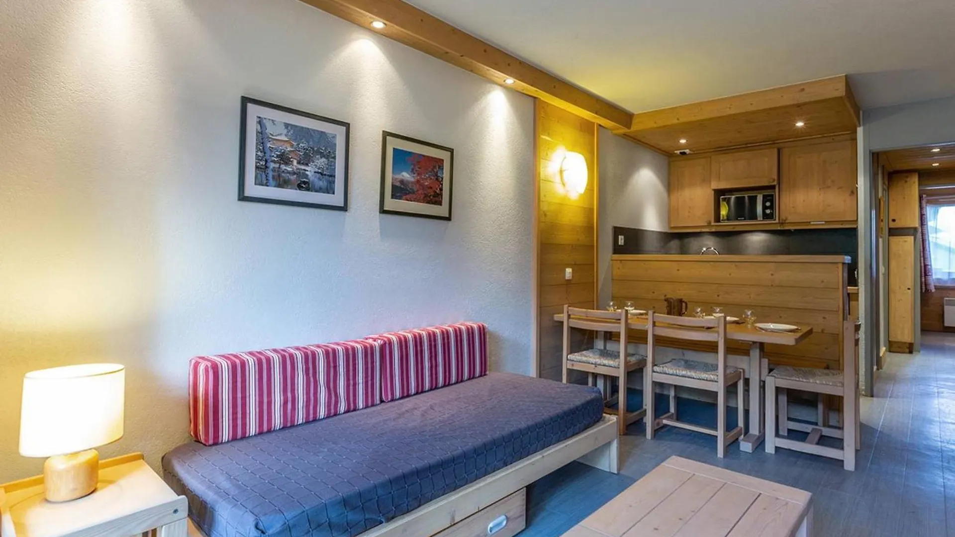 Appart Cosy Meribel - Balcon, Proche Pistes, Ascenseur, Casier A Ski - Fr-1-355-129 0*,  France